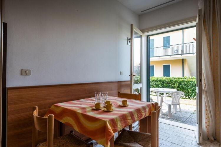 Michelangelo In Apartment Bibione